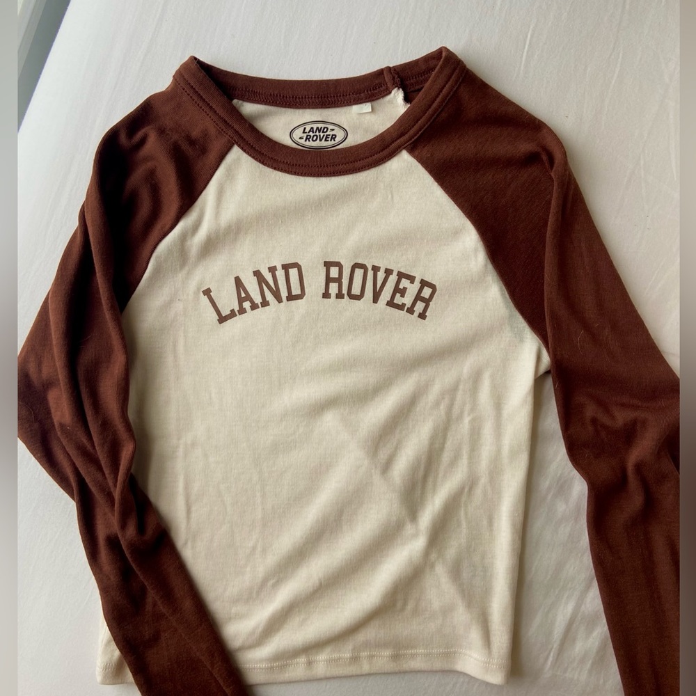 PacSun Long Sleeve Brown and White. Never worn before, in great condition.